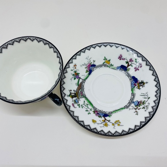 Vintage Adderleys Bone China Tea Cup and Saucer - Picture 4 of 6